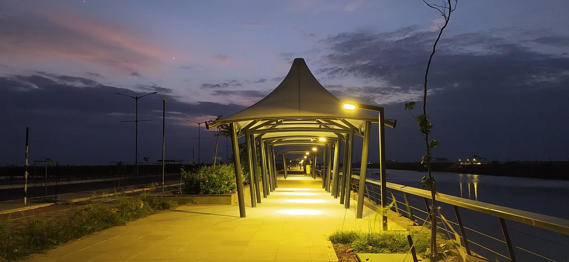Canal Front, Dholera SIR