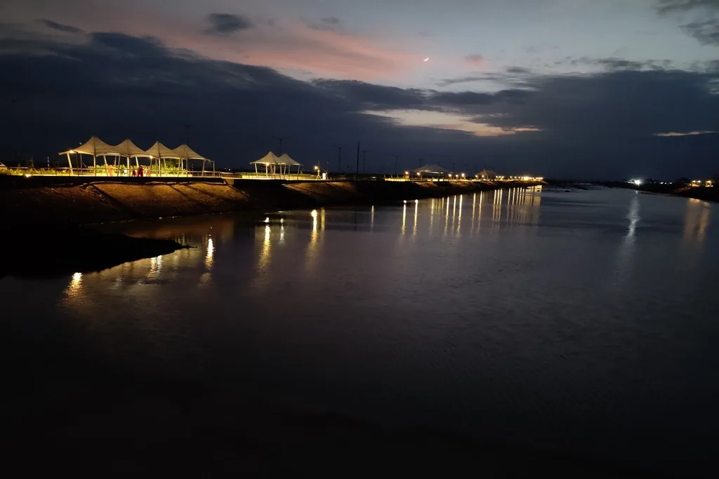 Canal Front, Dholera SIR